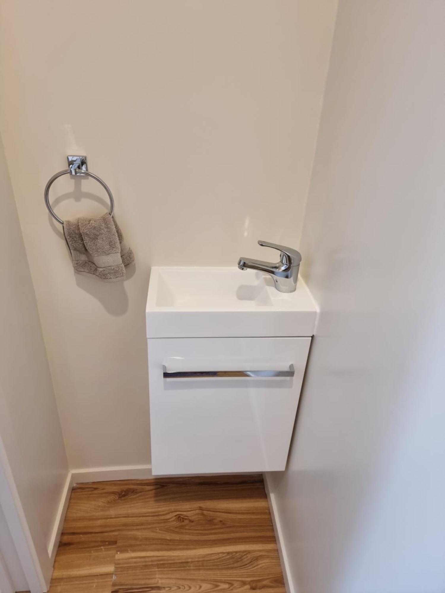 Entire Ground Floor With Full-Privacy And Family-Friendly Popular To Ferry Catchers Уелингтън Екстериор снимка